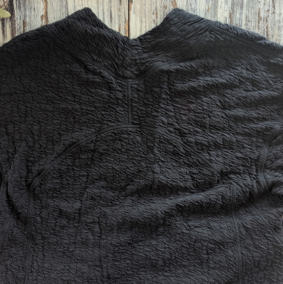 Lululemon Rippled V-Neck Pullover Women's 2 Black - Picture 5 of 9